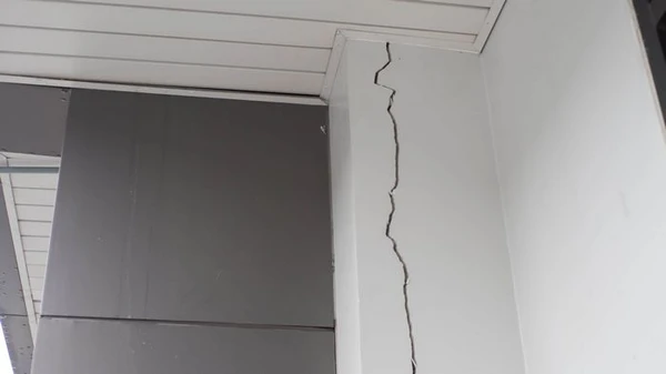 Zašto zidovi imaju pukotine i kako nastaju?